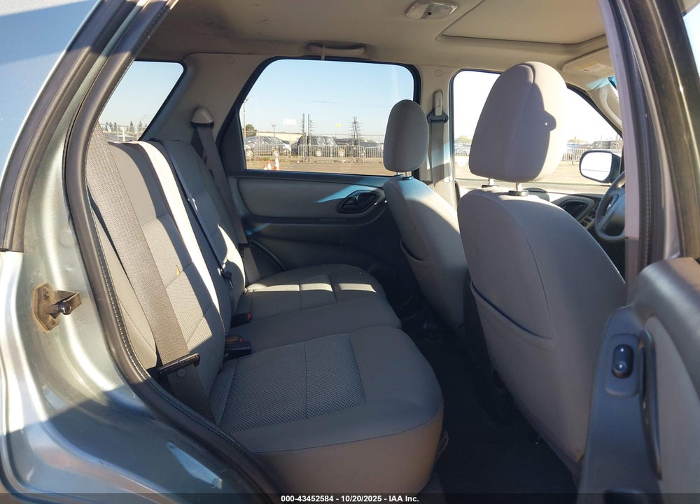 2007 FORD ESCAPE VIN: 1FMYU93127KB19016