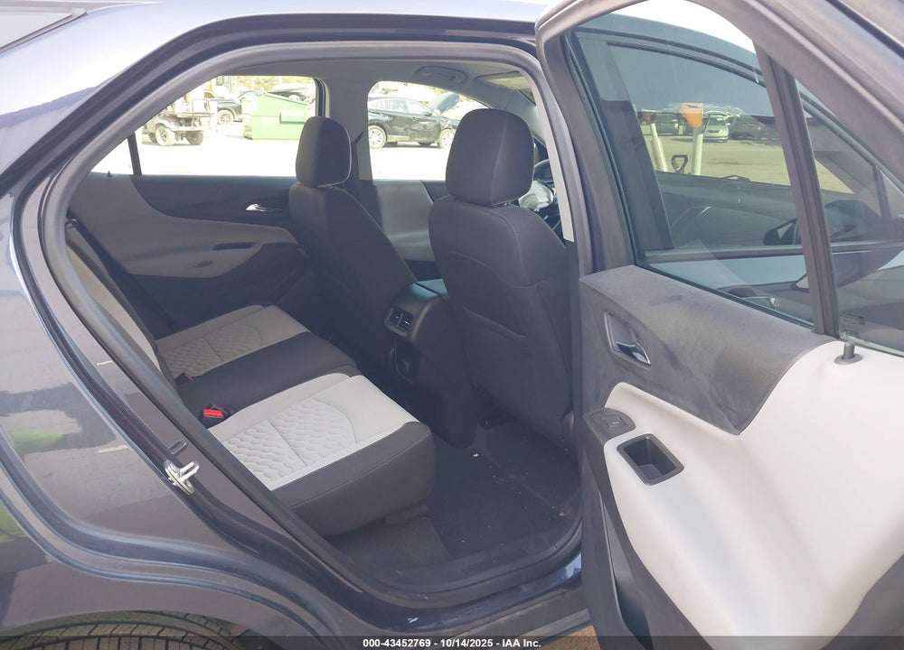 2018 CHEVROLET EQUINOX LS VIN: 3GNAXHEV9JS639174