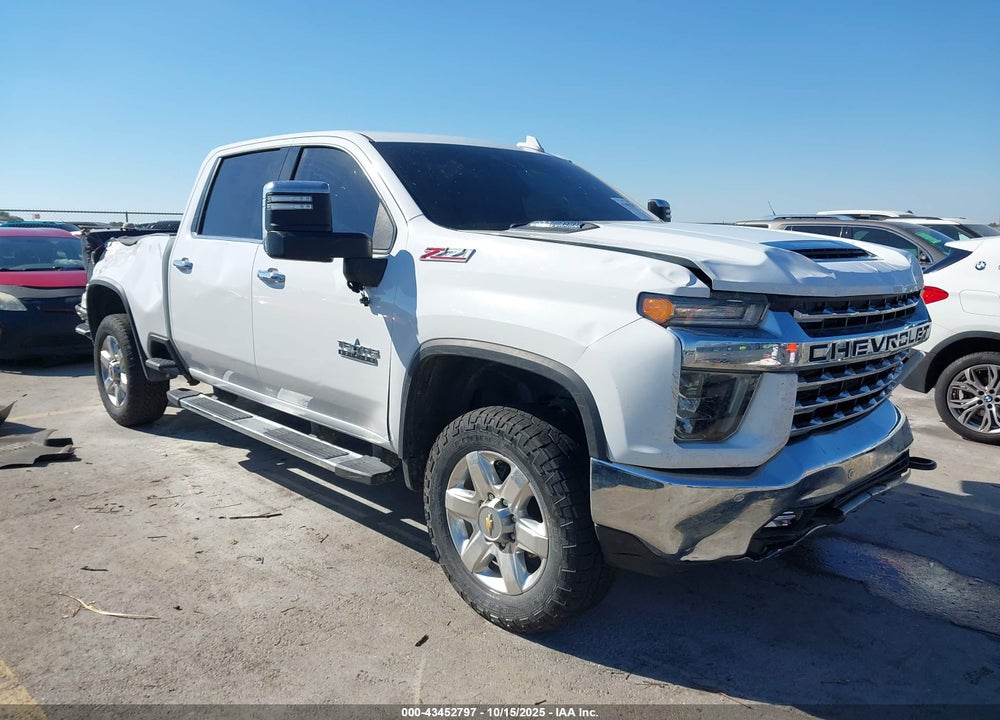 2022 CHEVROLET SILVERADO 2500HD 4WD  STANDARD BED LTZ VIN: 1GC4YPEY4NF151171