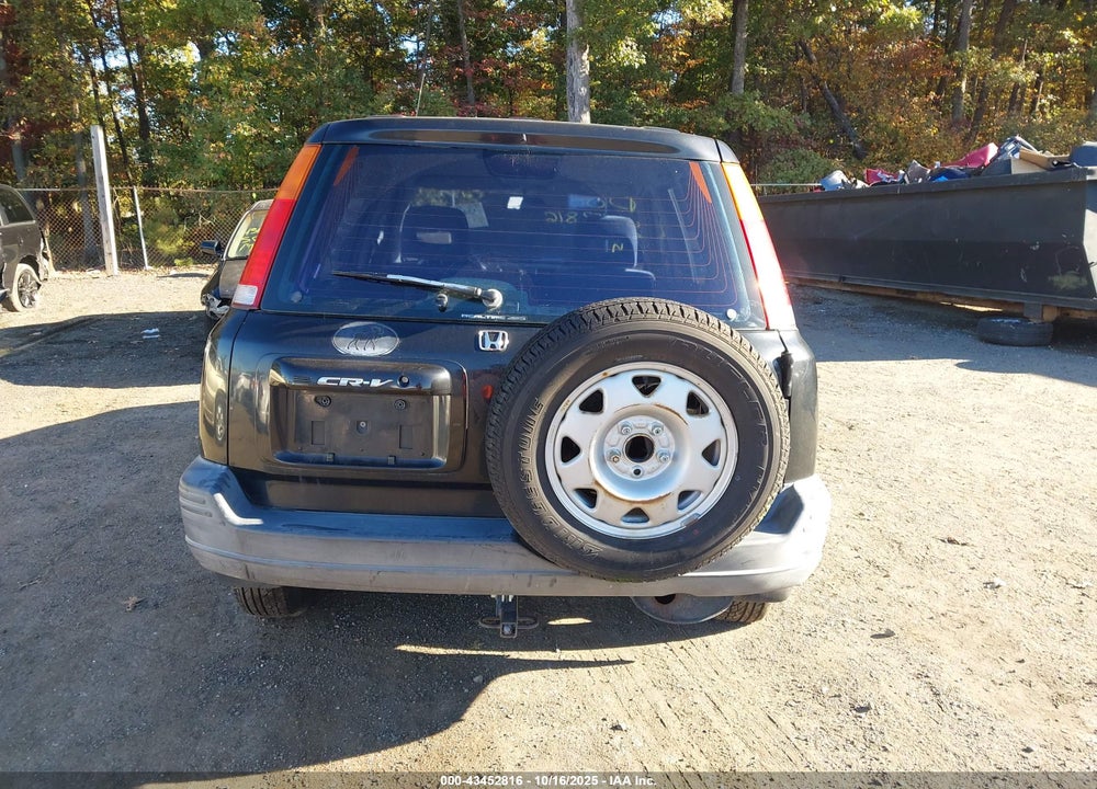 1998 HONDA CR-V LX VIN: JHLRD1849WC046994