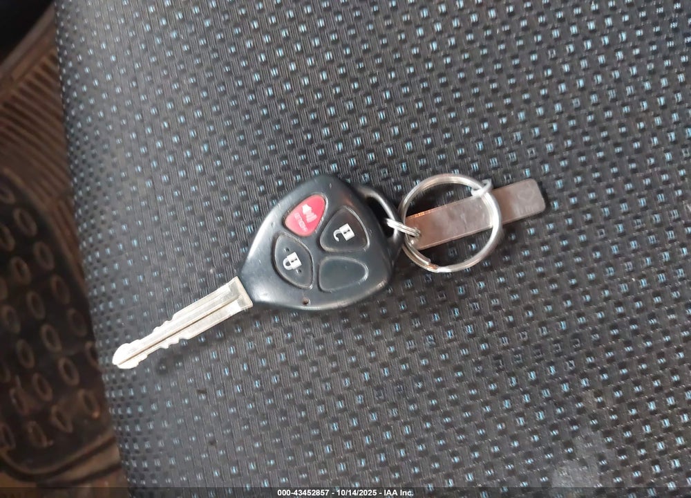 2009 TOYOTA MATRIX VIN: 2T1KU40EX9C080118