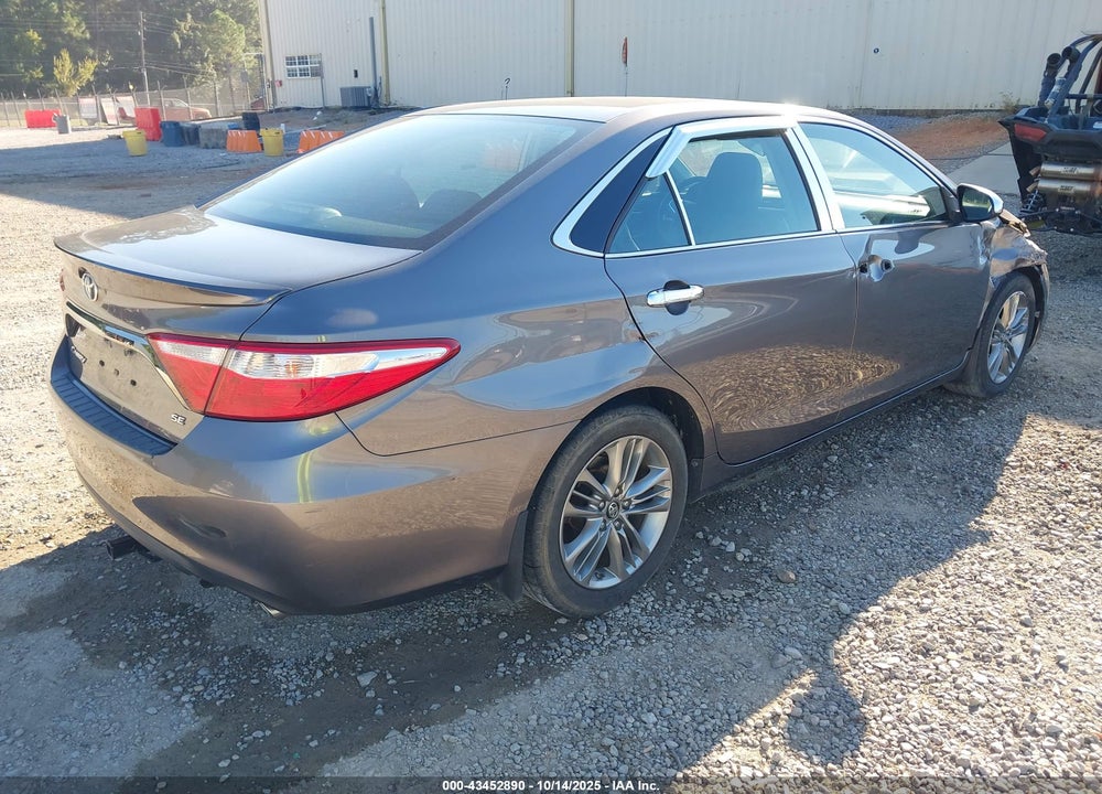 2017 TOYOTA CAMRY SE VIN: 4T1BF1FK2HU454790