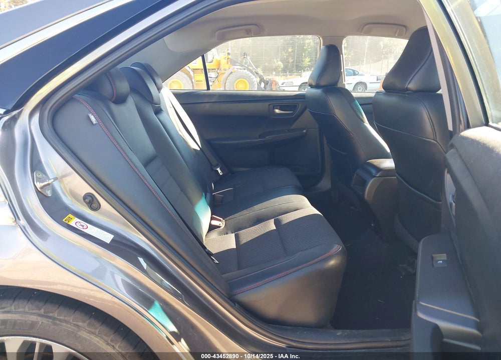 2017 TOYOTA CAMRY SE VIN: 4T1BF1FK2HU454790