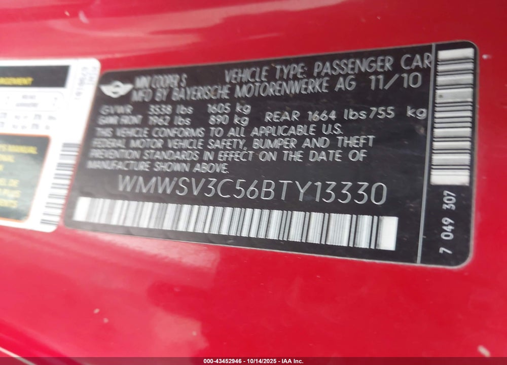 2011 MINI COOPER S VIN: WMWSV3C56BTY13330