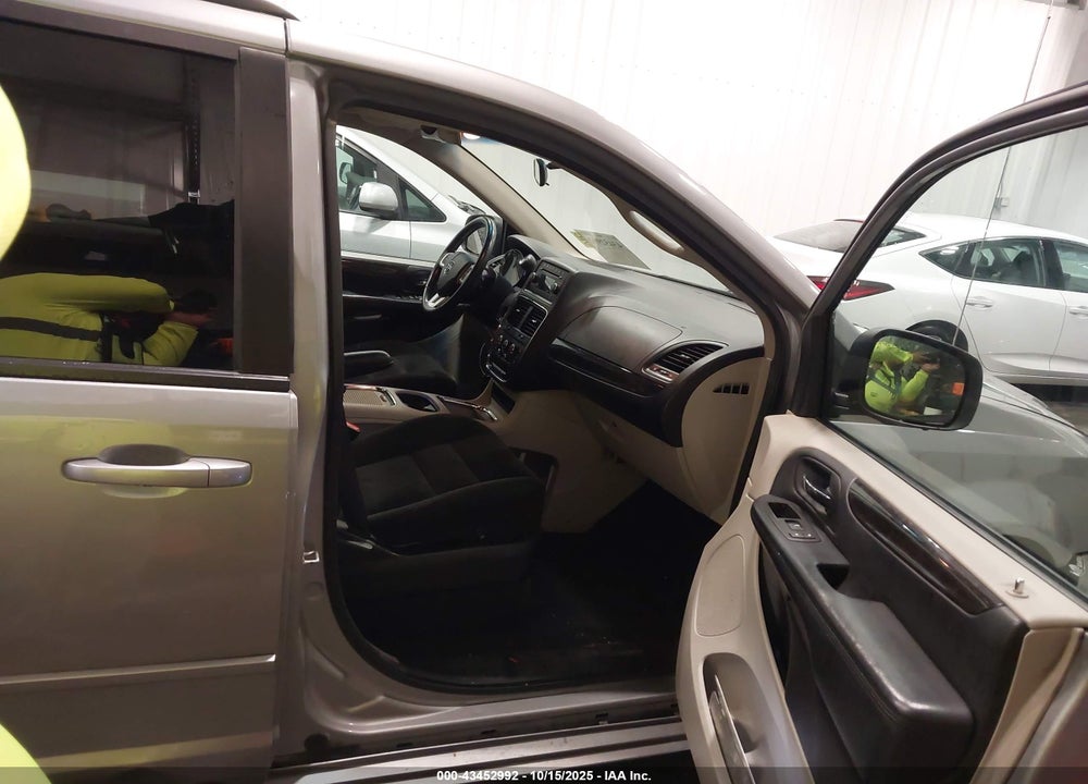 2015 DODGE GRAND CARAVAN SXT VIN: 2C4RDGCG5FR744866
