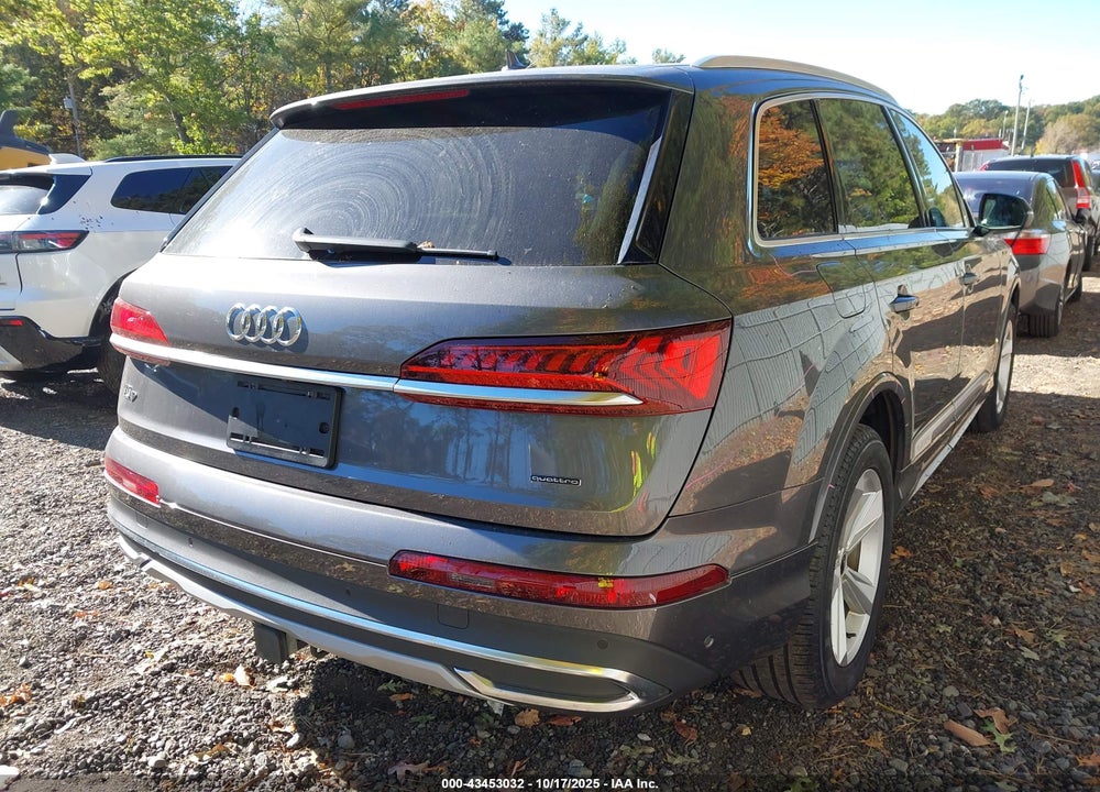 2021 AUDI Q7 VIN: WA1LJAF72MD013717