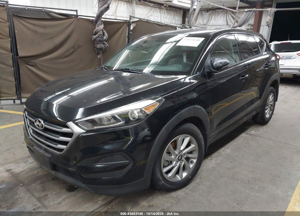 2017 HYUNDAI TUCSON SE VIN: KM8J23A48HU555912