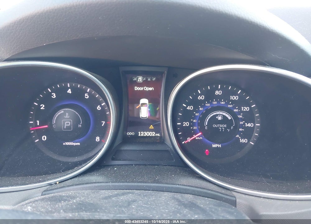 2016 HYUNDAI SANTA FE LIMITED VIN: KM8SR4HF5GU140350