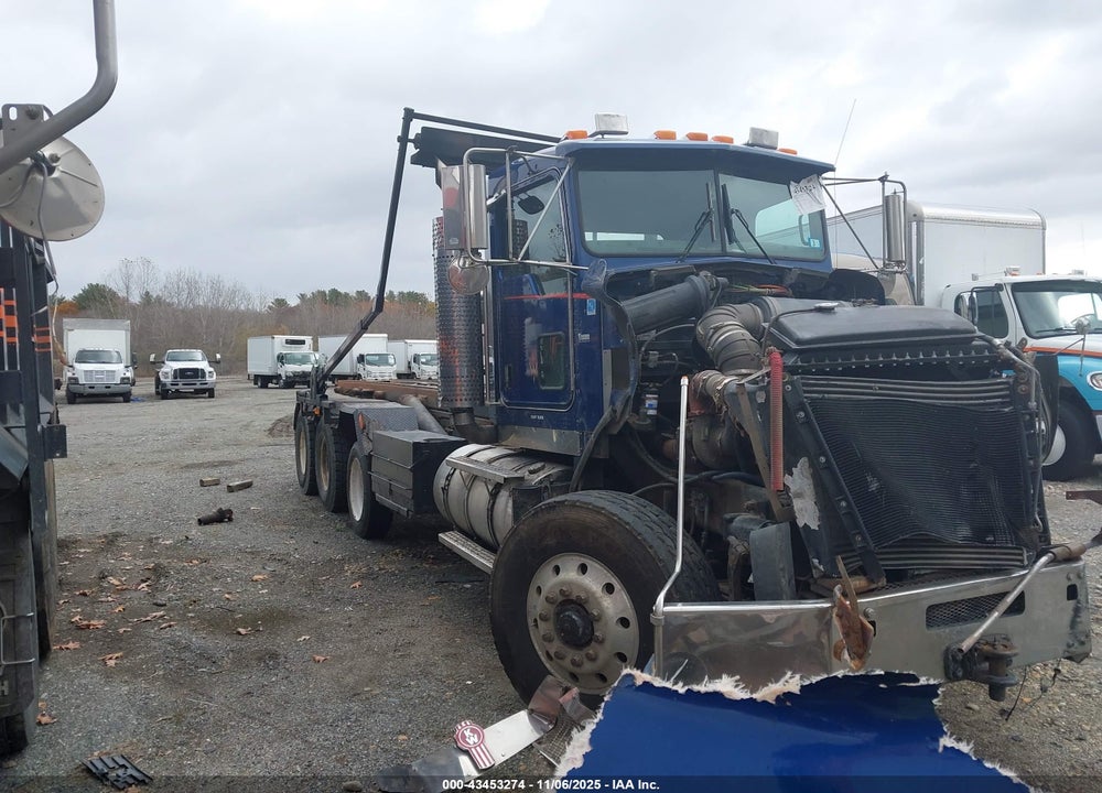 2003 KENWORTH CONSTRUCTION T800 VIN: 1NKDL40XX3J708976