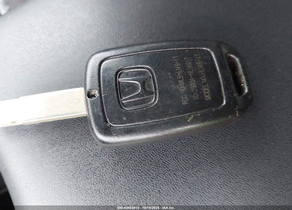 2022 HONDA HR-V VIN: 3CZRU6H19NM754931