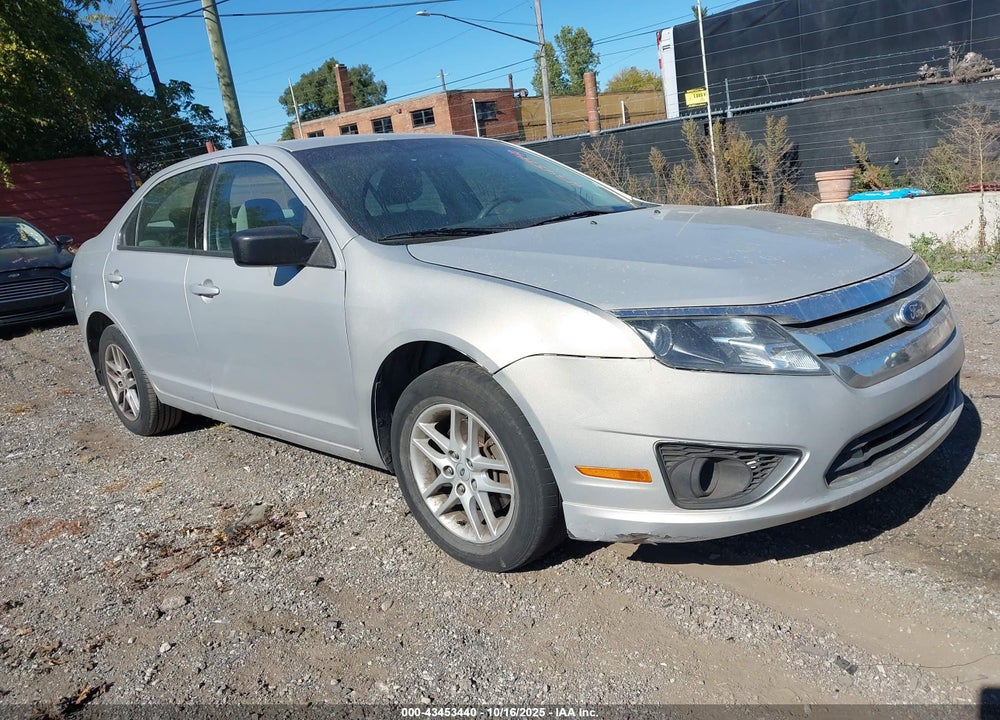 2010 FORD FUSION S VIN: 3FAHP0GA2AR362061