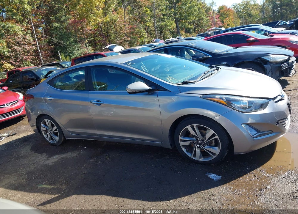2015 HYUNDAI ELANTRA VIN: KMHDH4AE8FU381735