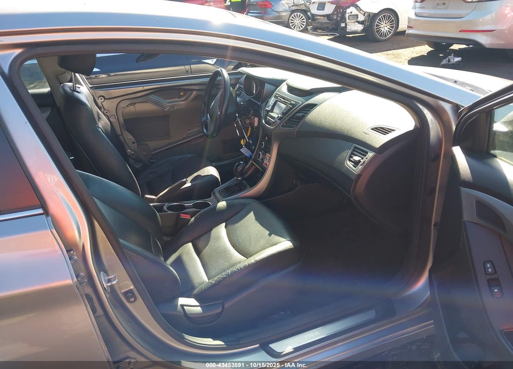 2015 HYUNDAI ELANTRA VIN: KMHDH4AE8FU381735