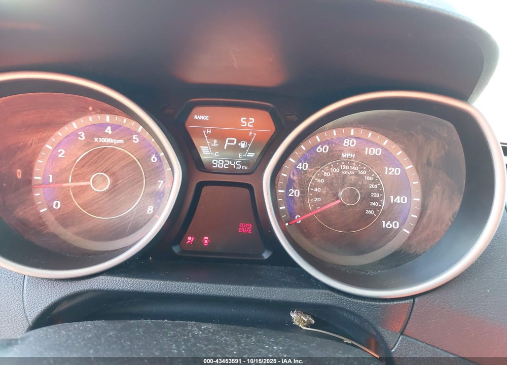 2015 HYUNDAI ELANTRA VIN: KMHDH4AE8FU381735