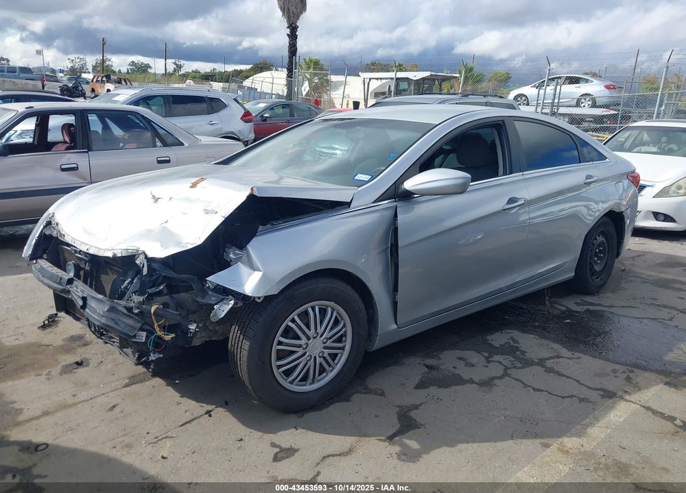 2013 HYUNDAI SONATA GLS VIN: 5NPEB4AC7DH614665