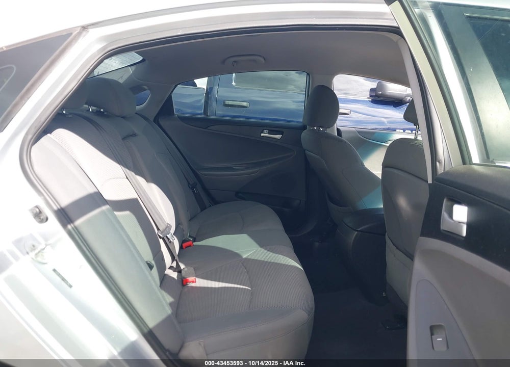 2013 HYUNDAI SONATA GLS VIN: 5NPEB4AC7DH614665