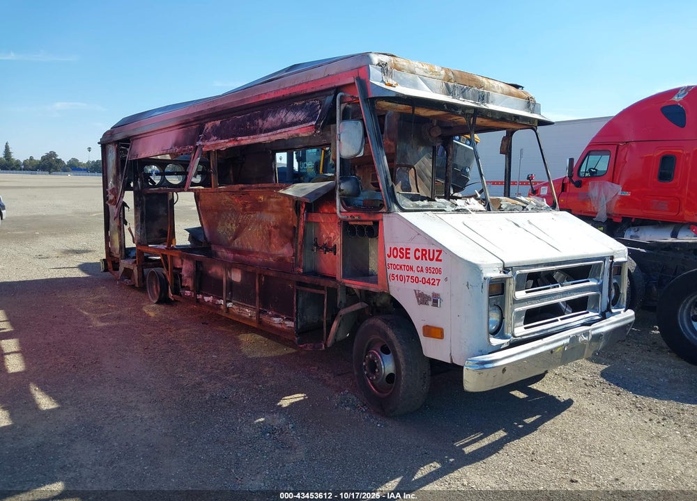 1990 GMC VALUE VAN P3500 VIN: 1GTJP32K4L3501556