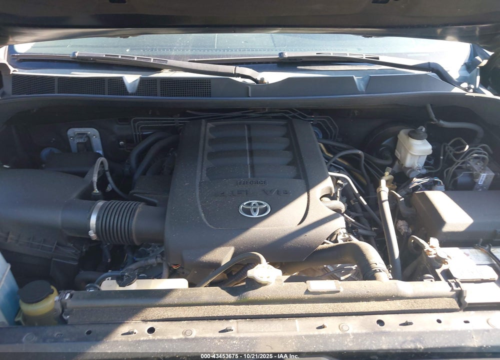 2017 TOYOTA TUNDRA SR5 4.6L V8 VIN: 5TFRM5F14HX117446