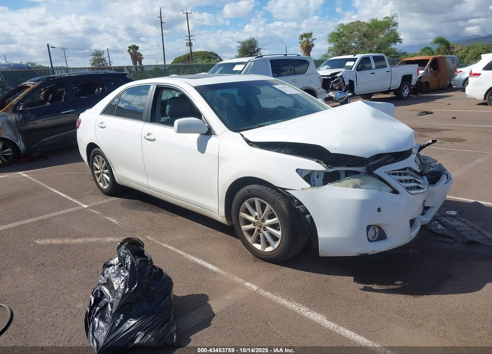 2011 TOYOTA CAMRY XLE VIN: 4T1BF3EK7BU704870