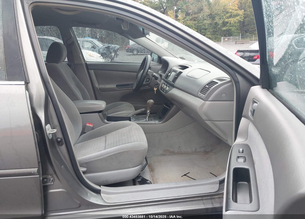 2005 TOYOTA CAMRY STD/ VIN: 4T1BE32K35U537340