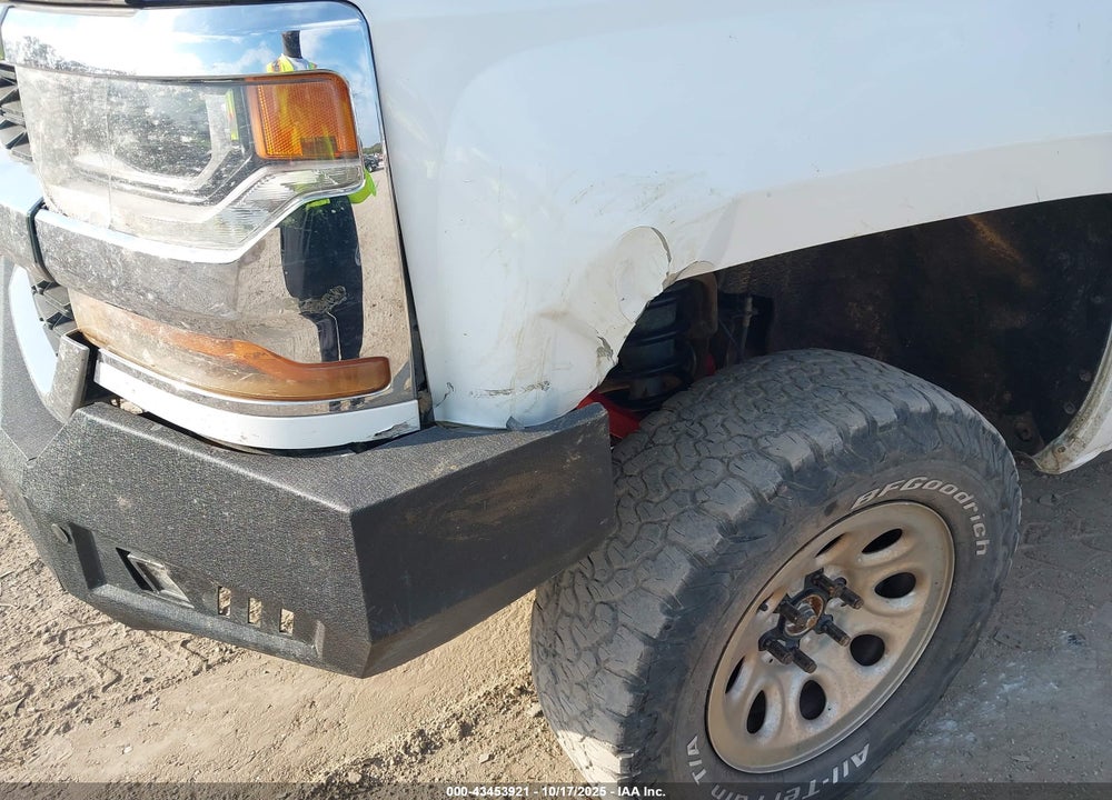 2016 CHEVROLET SILVERADO 1500 1LT VIN: 3GCUKREC1GG290421