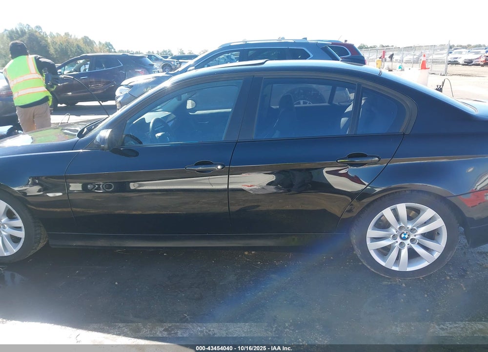 2007 BMW 3 SERIES VIN: WBAVA37517NE29862
