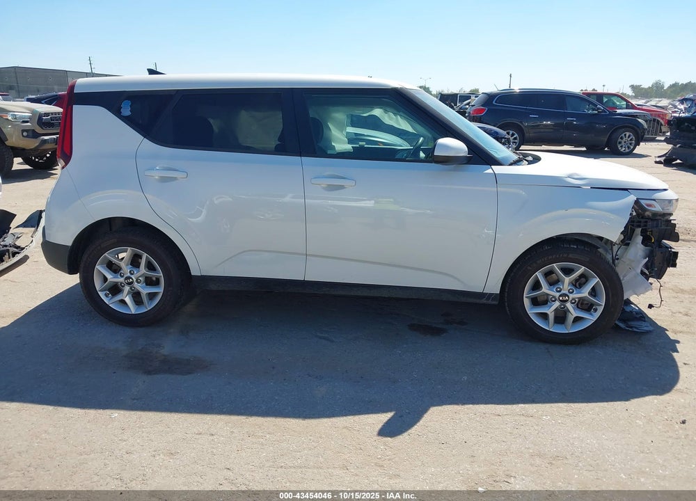 2020 KIA SOUL !/+/S VIN: KNDJ23AU4L7710290