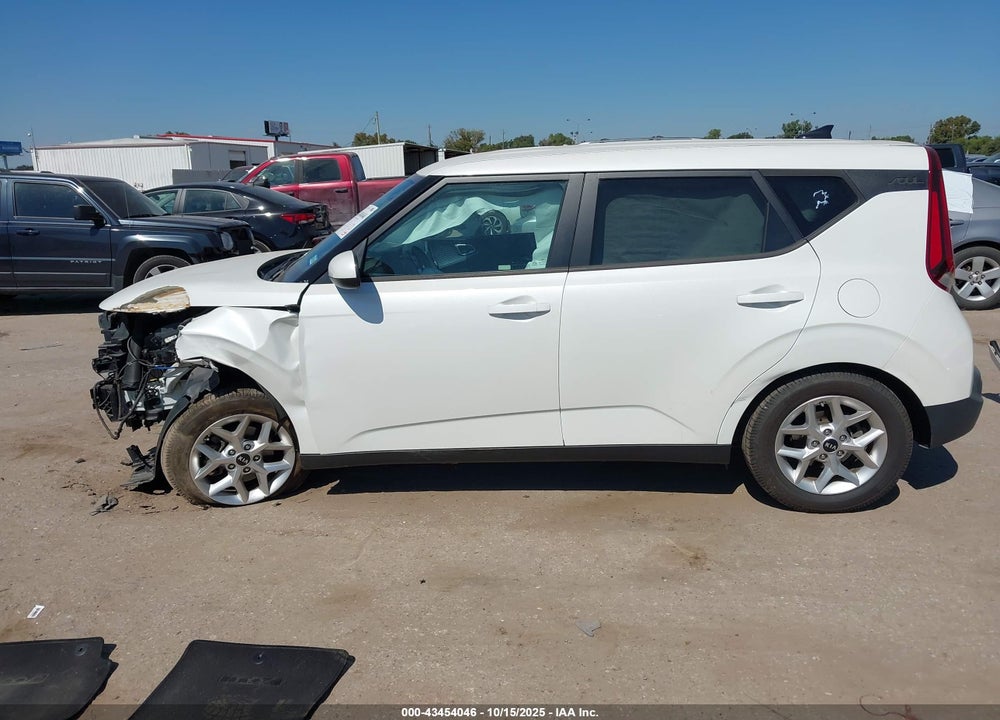 2020 KIA SOUL !/+/S VIN: KNDJ23AU4L7710290