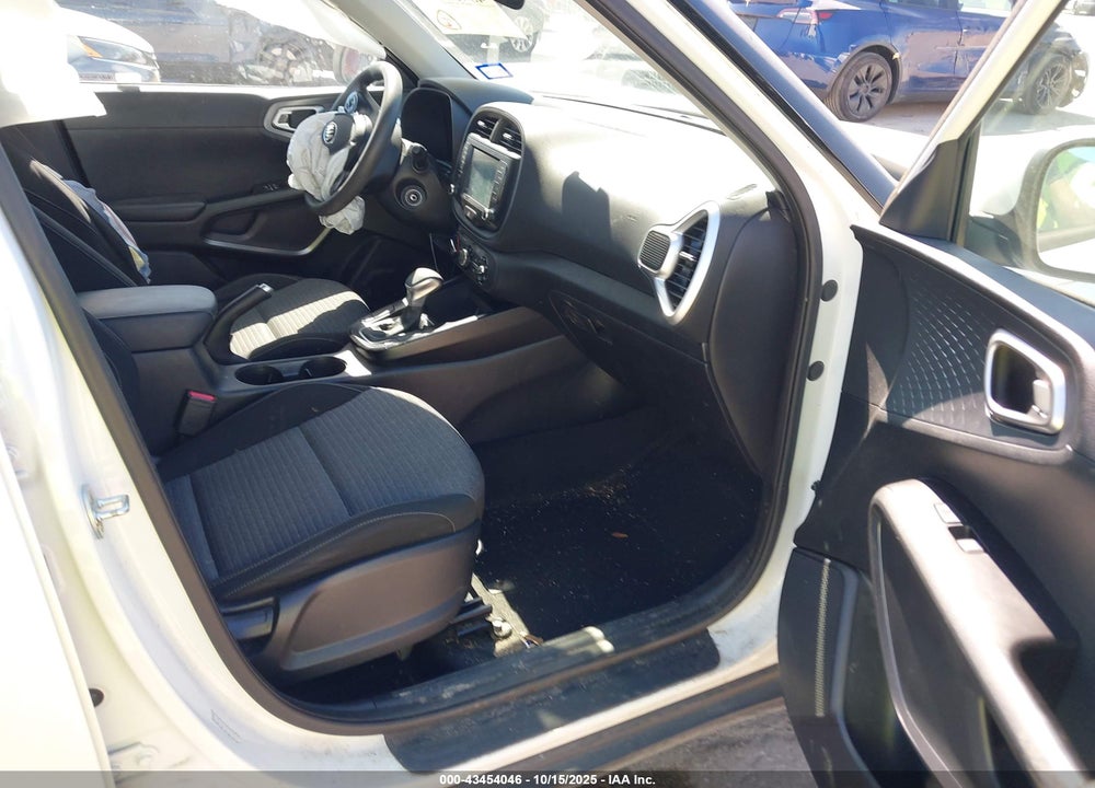 2020 KIA SOUL !/+/S VIN: KNDJ23AU4L7710290