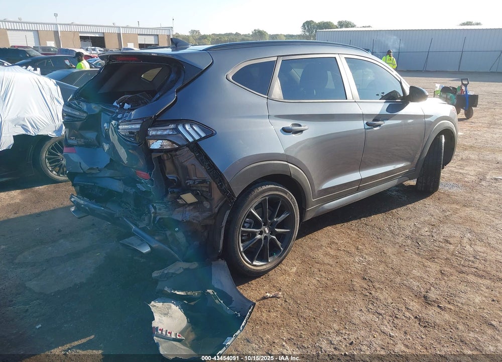 2019 HYUNDAI TUCSON VIN: KM8J33ALXKU981466