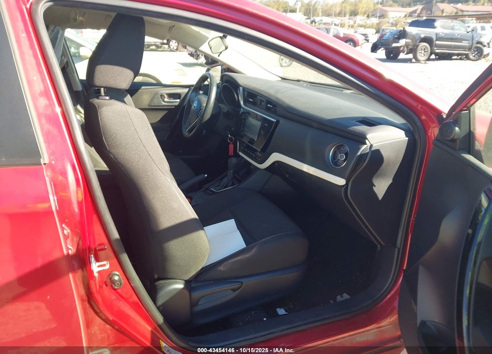 2018 TOYOTA COROLLA IM VIN: JTNKARJE5JJ574735
