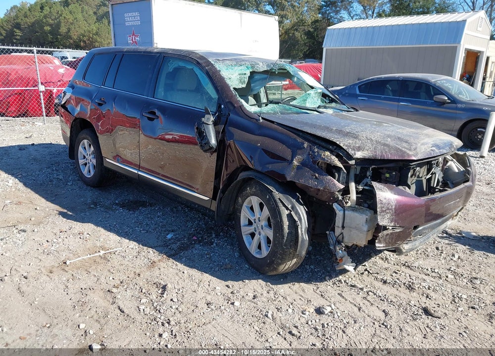2012 TOYOTA HIGHLANDER BASE V6 VIN: 5TDBK3EHXCS158575