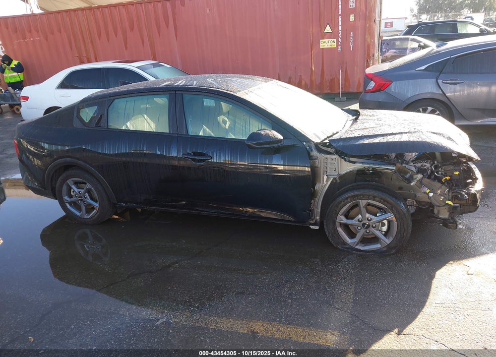 2025 KIA K4 LXS VIN: 3KPFT4DE1SE145248