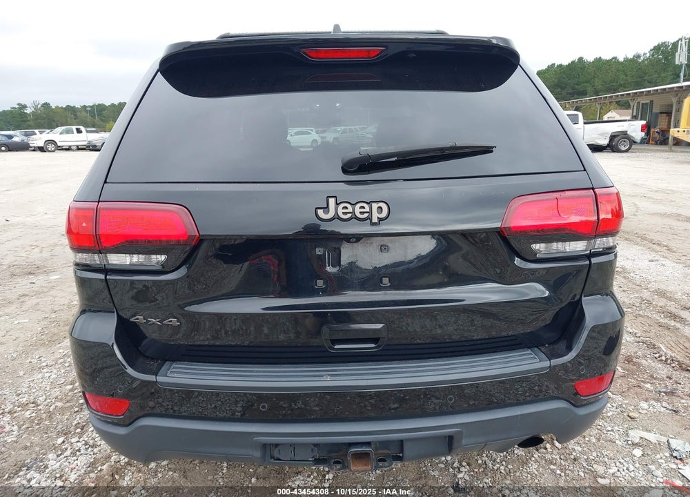 2017 JEEP GRAND CHEROKEE VIN: 1C4RJFAGXHC645414