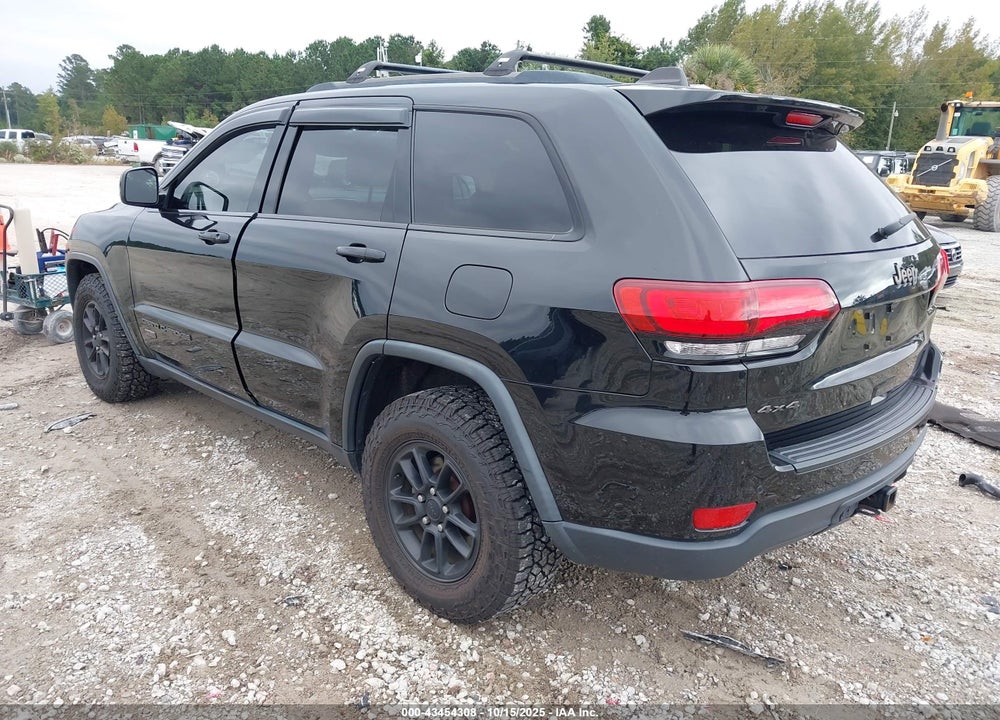 2017 JEEP GRAND CHEROKEE VIN: 1C4RJFAGXHC645414