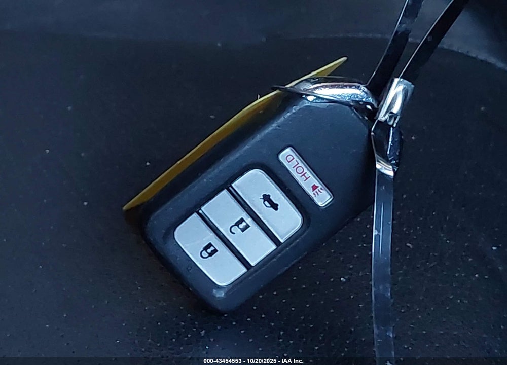 2015 HONDA ACCORD EX-L VIN: 1HGCR2F85FA212358