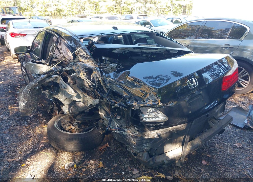 2015 HONDA ACCORD EX-L VIN: 1HGCR2F85FA212358