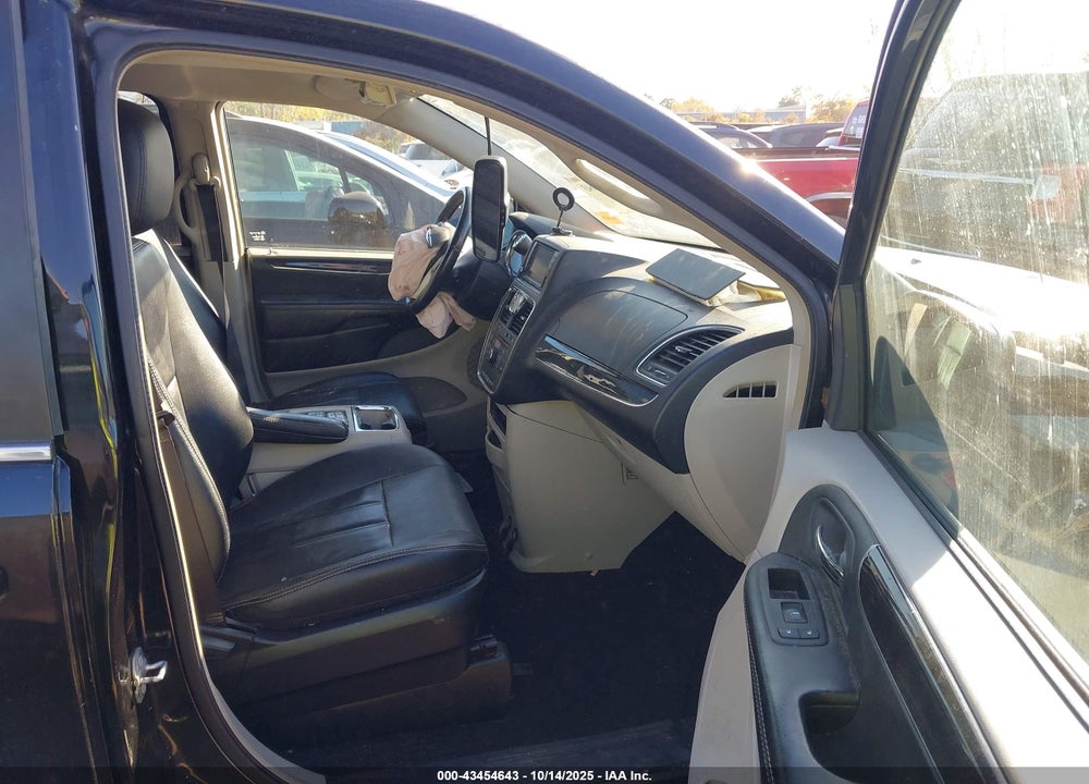 2015 CHRYSLER TOWN & COUNTRY TOURING VIN: 2C4RC1BG9FR726307