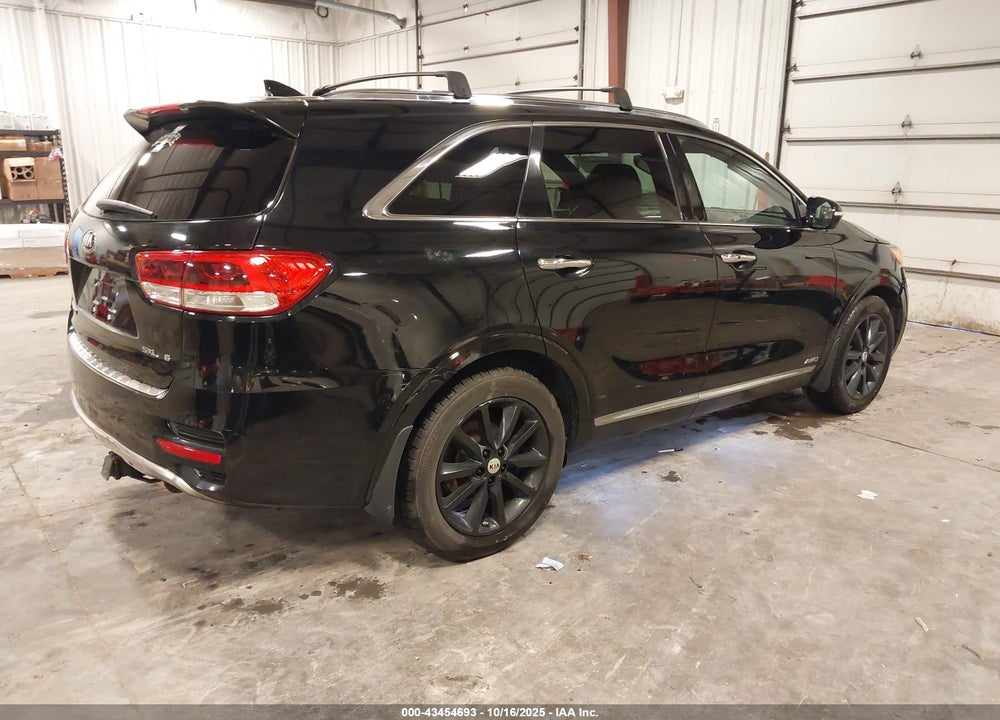 2016 KIA SORENTO VIN: 5XYPKDA55GG094102