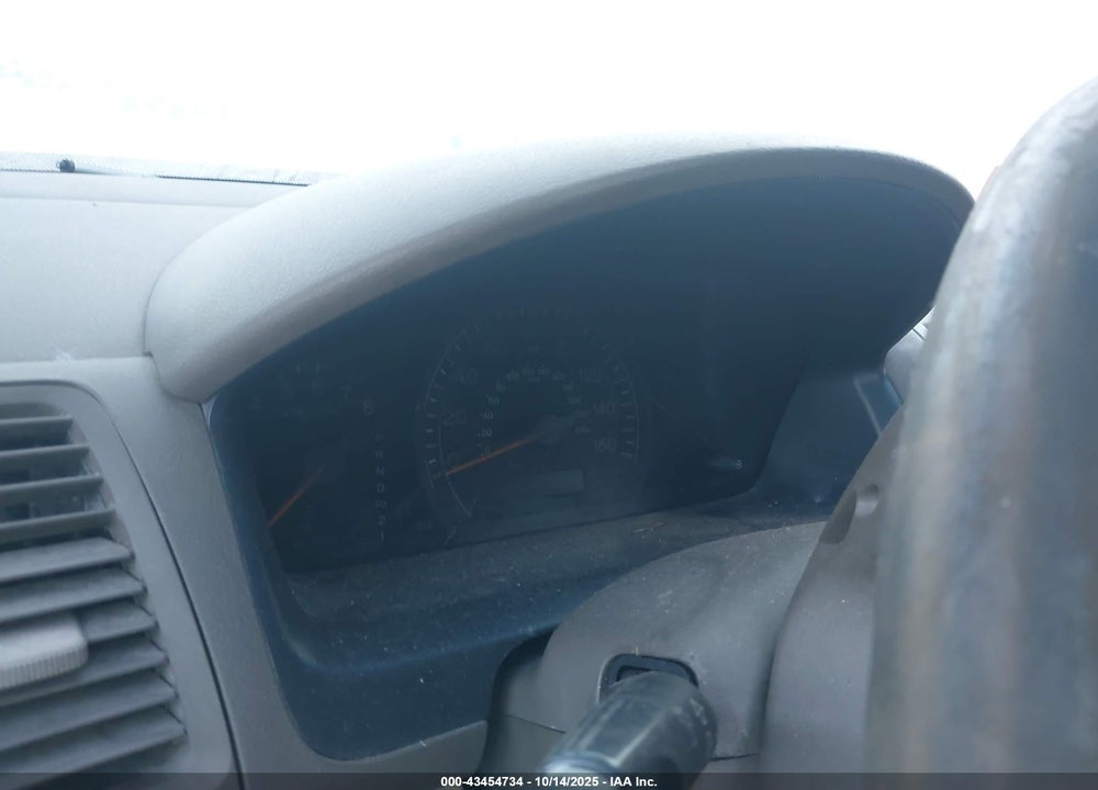 2003 HONDA ACCORD 2.4 LX VIN: 3HGCM563X3G702229