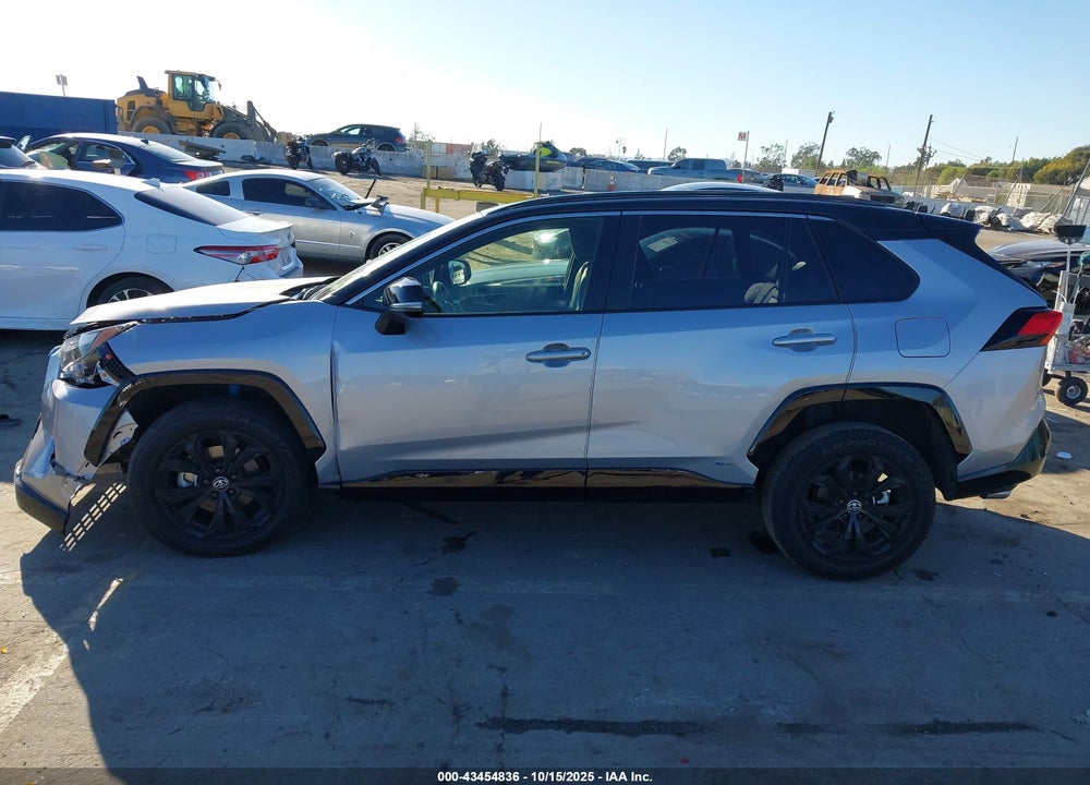 2024 TOYOTA RAV4 HYBRID XSE VIN: JTME6RFV4RD552652