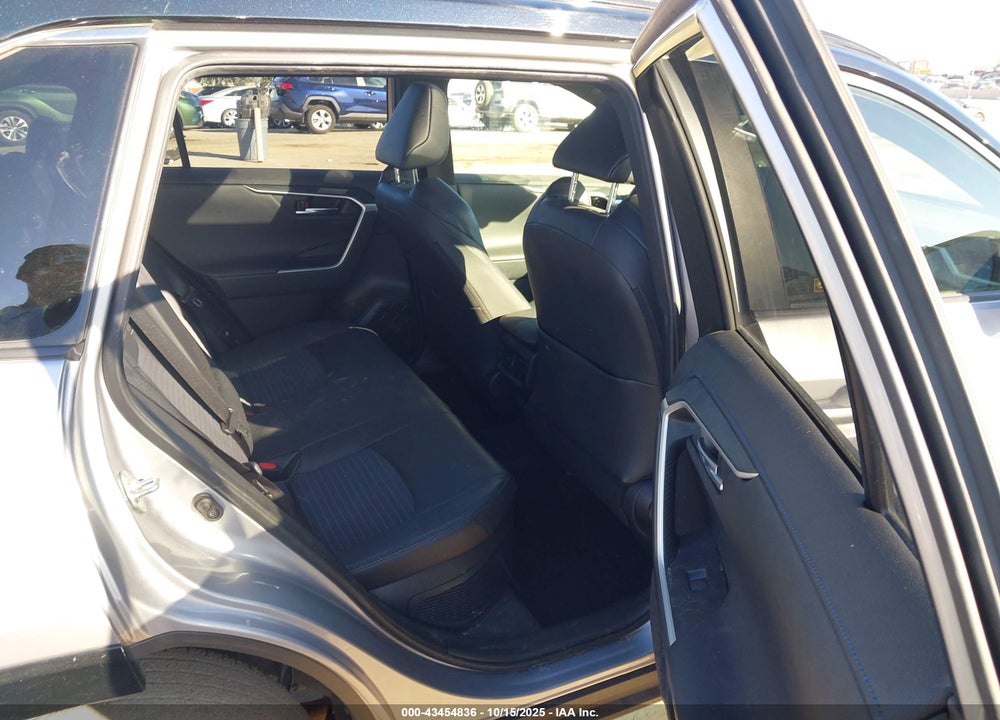 2024 TOYOTA RAV4 HYBRID XSE VIN: JTME6RFV4RD552652