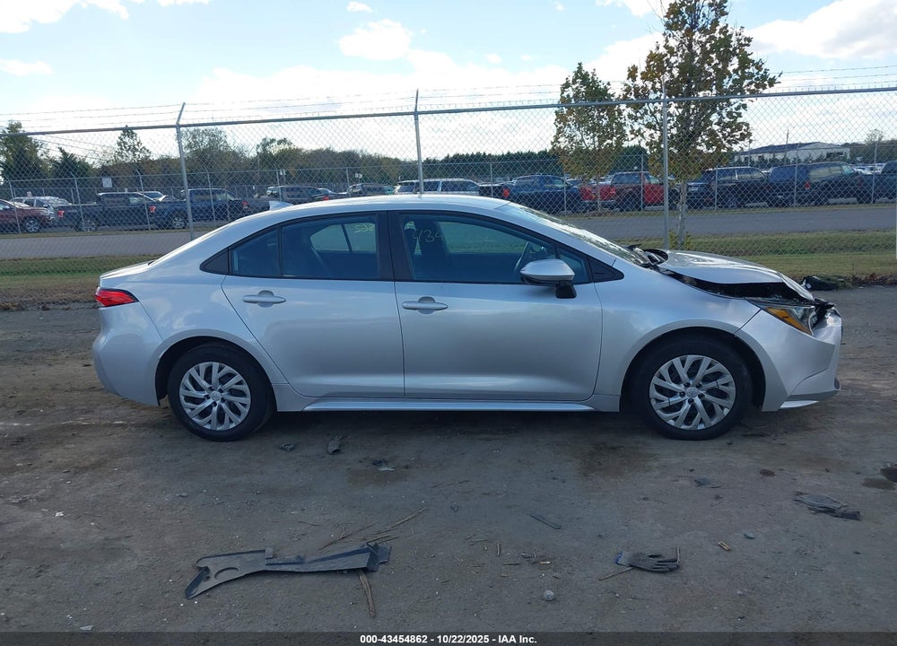 2022 TOYOTA COROLLA LE VIN: 5YFEPMAE8NP303091