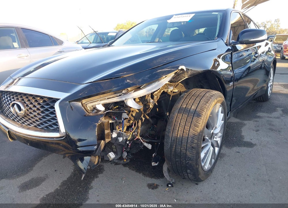 2019 INFINITI Q50 3.0T LUXE VIN: JN1EV7AP8KM517007