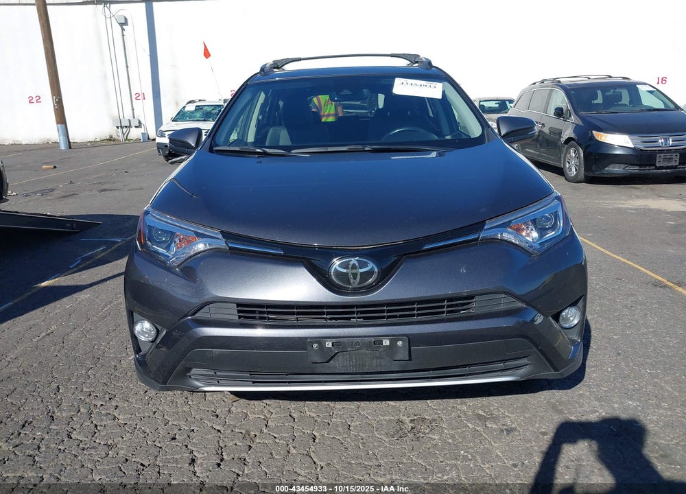 2018 TOYOTA RAV4 LIMITED VIN: JTMDFREV4JJ252211