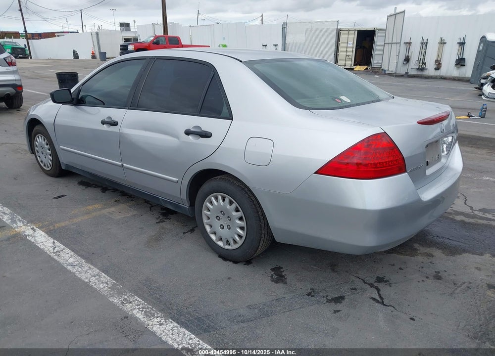 2007 HONDA ACCORD 2.4 VP VIN: JHMCM56197C007034