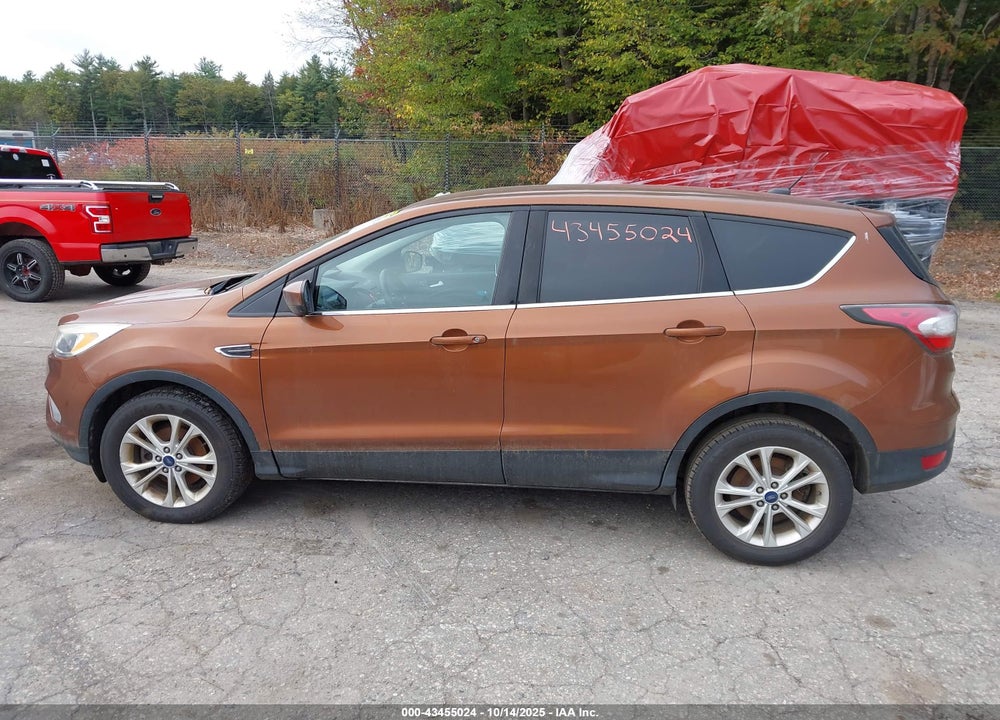 2017 FORD ESCAPE VIN: 1FMCU0GD2HUA52630
