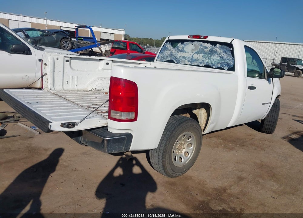 2007 GMC SIERRA 1500 WORK TRUCK VIN: 1GTEC14C07Z588477