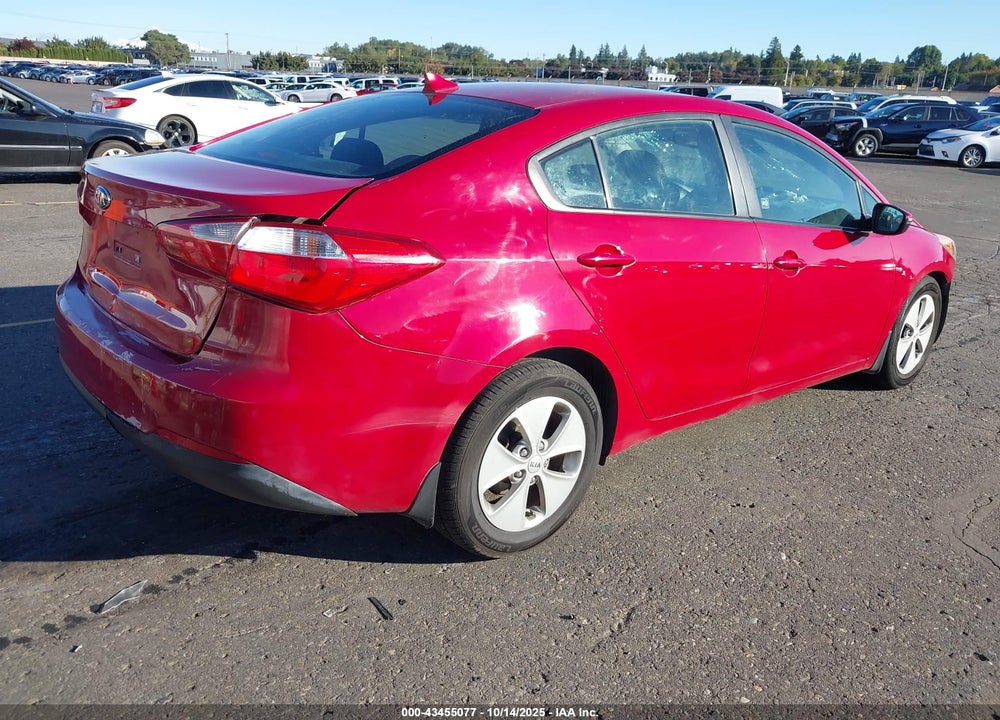 2015 KIA FORTE LX VIN: KNAFX4A6XF5289428