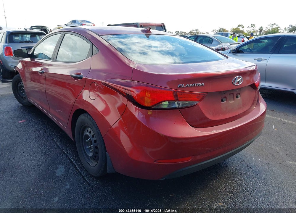 2016 HYUNDAI ELANTRA SE VIN: 5NPDH4AE5GH795457